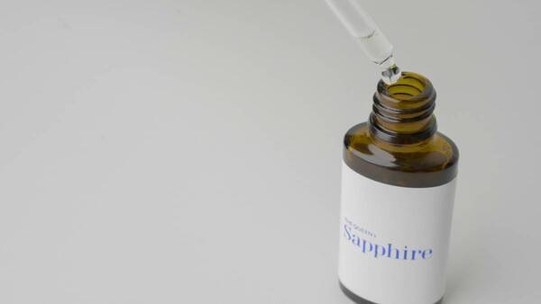 革新的美容液「The Queen’s Sapphire」オンラインストア「花百花-hanahyakka-」で発売開始