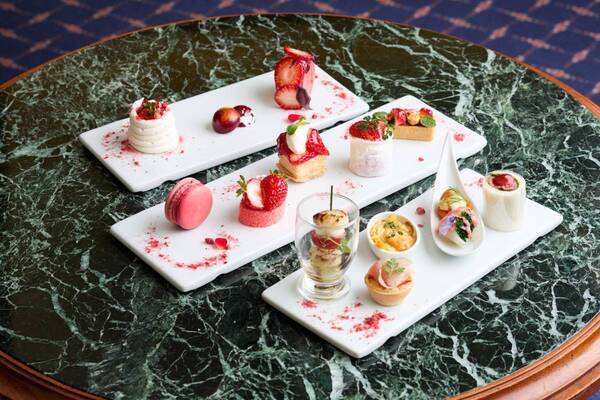 ホテル アゴーラ リージェンシー 大阪堺　ゴールデンウィーク限定 オープンテラスでご褒美体験　ディムサム（点心）をプラスした新スイーツビュッフェ