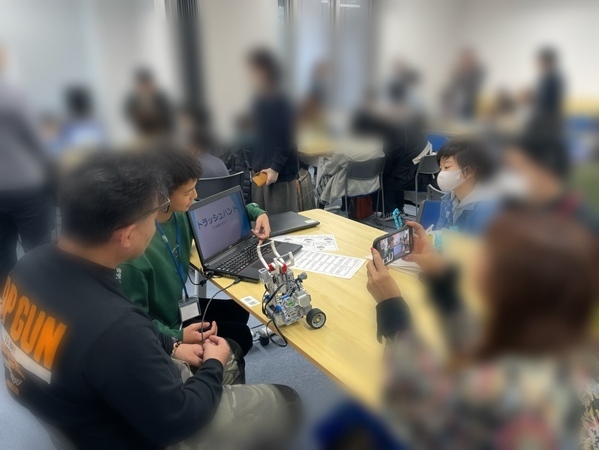 初のエリア別合同発表会開催！