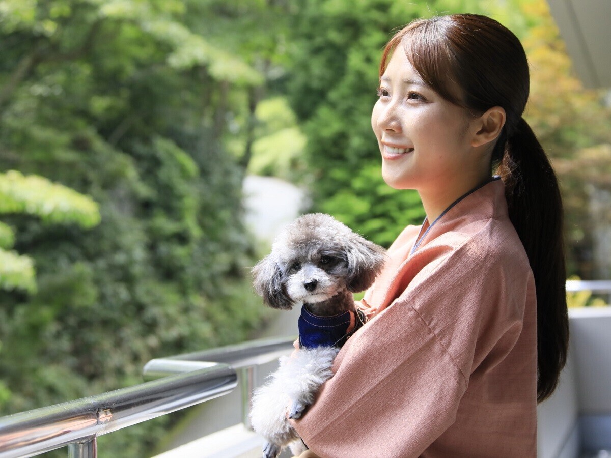 箱根・強羅に誕生した“愛犬と泊まれる温泉旅館“が最大20％OFFのオープン記念プラン販売｜2024年11月30日まで