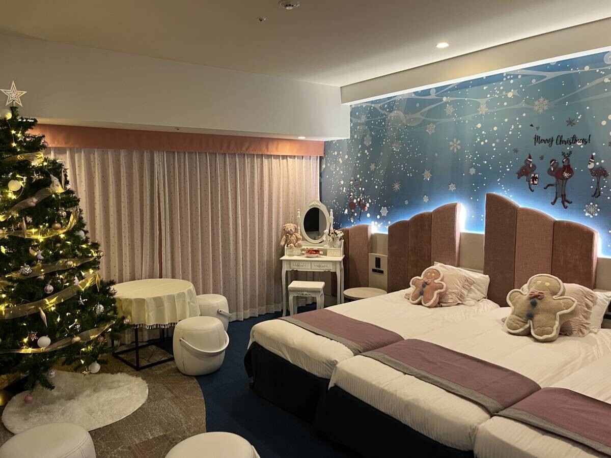 ホテル京阪 ユニバーサル・タワー 華やかなクリスマス館内装飾とクリスマスルームが登場！