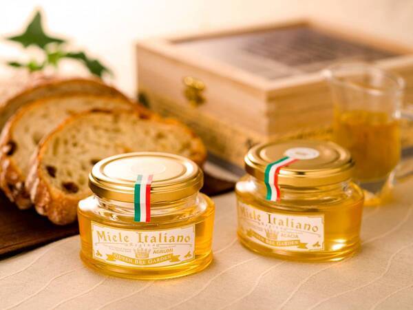 日本橋三越本店に、はちみつメーカー直営「パティスリーQBG」が初登場！朝焼きのふわとろ「はちみつチーズタルト」を築地の厨房から毎日直送【5/15(水)〜28(火)】