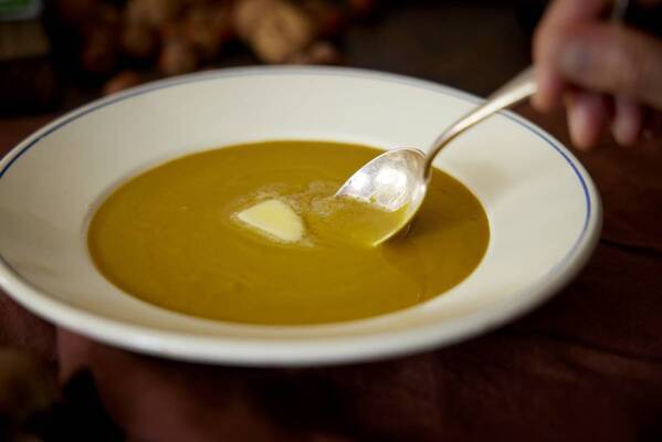 フランス産A.O.P.認定発酵バター エシレの専門店 エシレ・メゾン デュ ブールより 「ガレット・デ・ロワ・エシレ」  直径36cm！「ラ・ヴレ・ガレット・デ・ロワ・エシレ」　毎年恒例のイヤリーデザイン「エシレ・ココット 2025」　期間・数量限定で発売