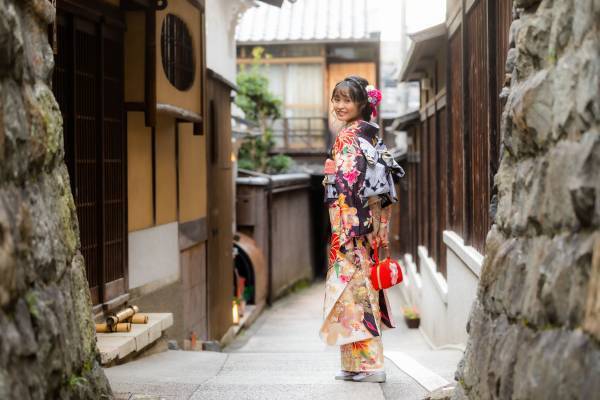 呉服屋運営の京都着物レンタル店・夢館　新春の前撮り・後撮り 枚数増量キャンペーン開始！