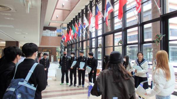 大阪国際大学・大阪国際大学短期大学部が守口市のキャリア教育に貢献―守口市立大久保中学校生徒（２年生）のキャンパス見学会―