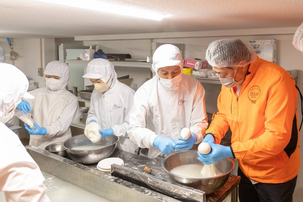 【速報】4月17日初開催・ディナーで職人がモッツァレラチーズ作り実演！宮城県産生乳100％使用チーズをアミューズに