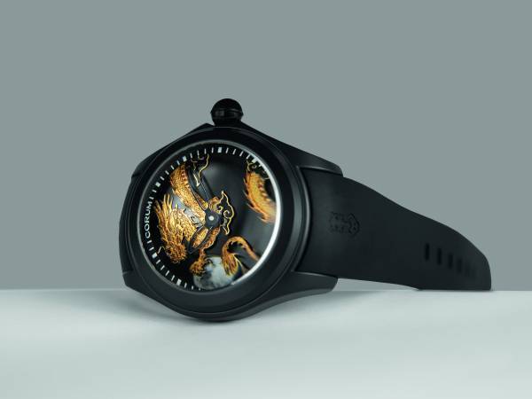 コルムが『バブル 47 オートマティック ドラゴン』を1月11日に発売