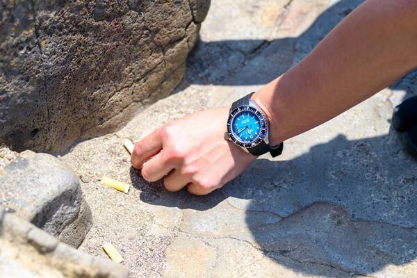 ダイバーズウォッチのパイオニア〈エドックス〉 日本初のハイダイビング選手・荒田恭兵さんが6月28日にブランドアンバサダーに就任