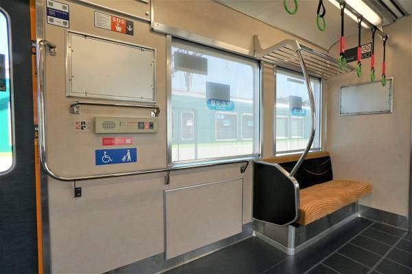 7000系リニューアル車両が営業運転を開始します！