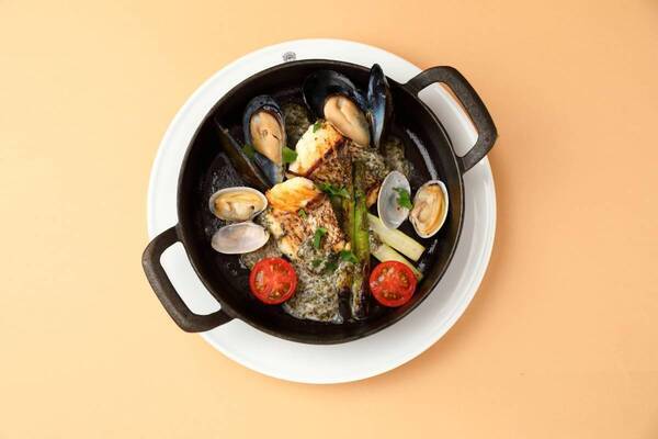 【ホテルキャッスルプラザ】西明石から始まる春の美食旅、「Four Seasons ～桜フェア」開幕！春爛漫な桜にちなんだ多彩な料理、ロビーには桜アートで華やかな演出も！