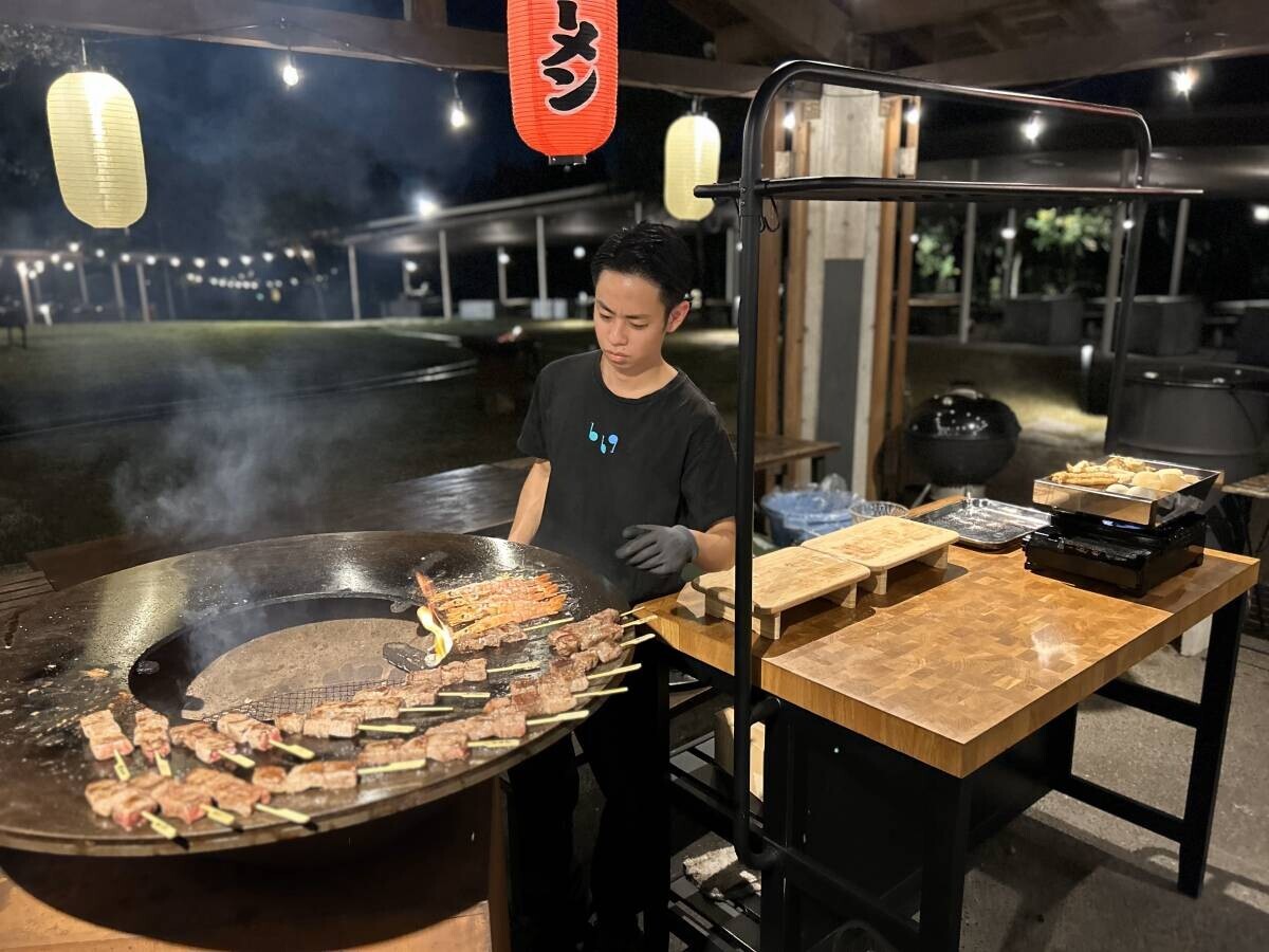 焚火で楽しむ冬の鍋料理＆屋台グルメ！大阪ベイエリアのBBQ場『森とリルのBBQフィールド』冬季限定プラン 、2024年12月3日～2025年3月5日提供！早期予約でブランケットを先着100名様にプレゼント