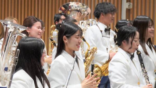 大阪国際大学・大阪国際大学短期大学部の吹奏楽部が守口市議会場コンサート「奏でるMORIGUCHI2025」で出演