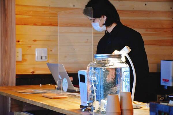 サウナの後に、雪にダイブして"ととのう"！？【長野県白馬村 初！】プライベートサウナ付きグランピング施設「From P」 プレオープン実施中！正式オープン2022年3月1日(火)