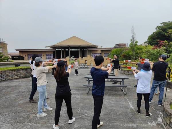 日本初！“赤外線サバイバルゲーム×研修×遊園地”がセットになった 「ひらパーサバゲー研修プラン」を1月21日(火)から販売！