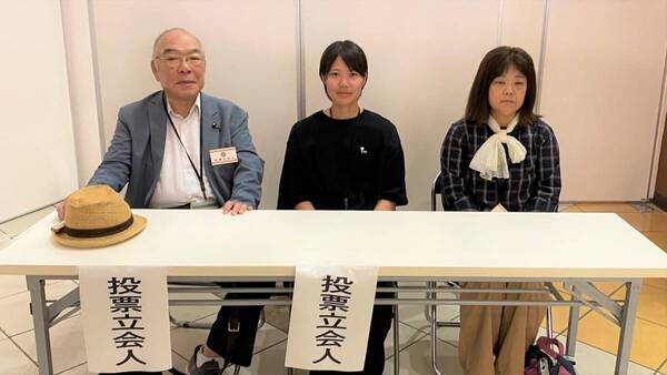 大阪国際大学の学生が大阪府守口市、門真市内で参議院議員通常選挙の期日前投票立会人に参加