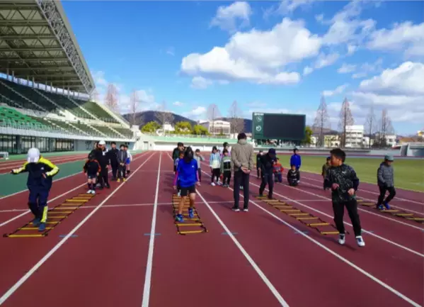 速く走るためのコツとは？IPU環太平洋大学陸上部監督が小学生を熱血指導！