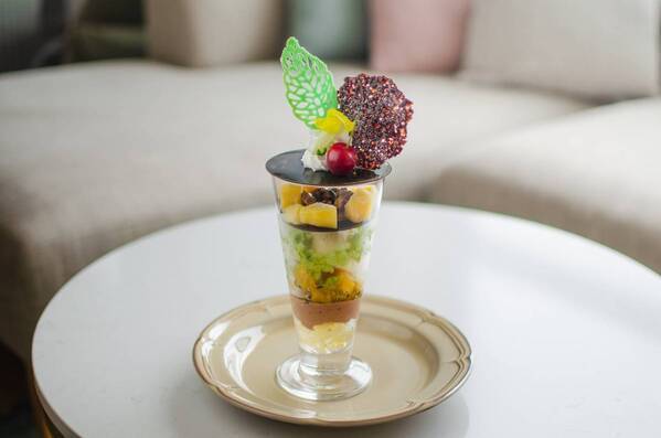 【湯田中温泉】信州の夏を彩る贅沢パフェ2種が登場！さくらんぼ×マスカルポーネ、バジル×チョコの意外な組み合わせ