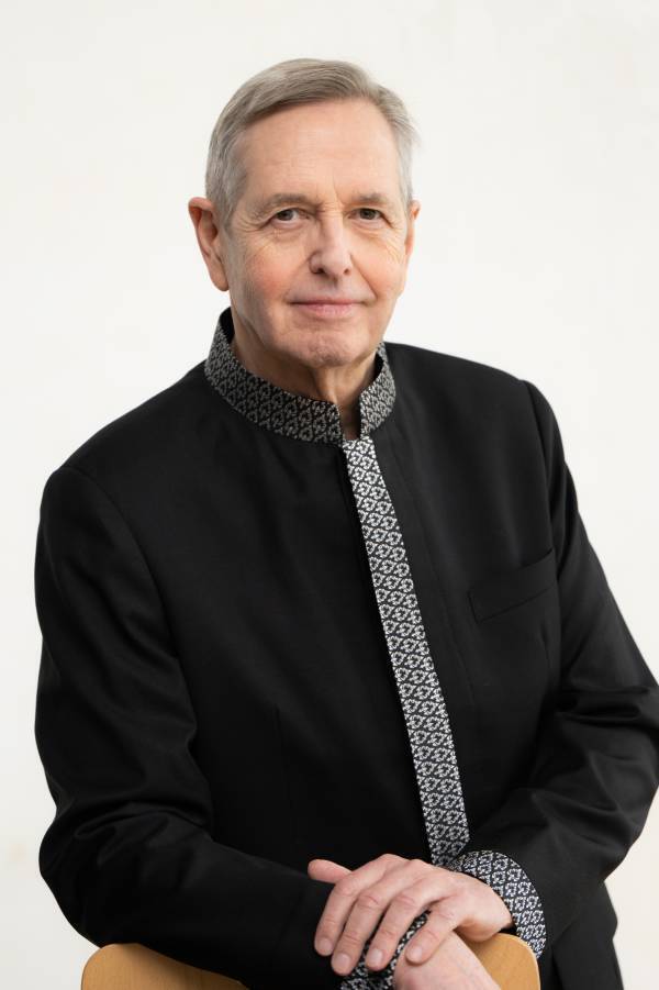 ダグラス・ボストック首席客演指揮者就任記念演奏会のプログラム全曲発表！ゲストにユーフォニアム奏者のスティーヴン・ミード氏をお迎えします。Osaka Shion Wind Orchestra「第160回定期演奏会」