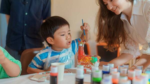 アルパカ色塗り大作戦！ 限定イベントを淡路島「のじまスコーラ」で7月27日、8月31日に開催 真っ白な3Dアルパカに色を塗って、自分だけのオリジナル作品を作ろう！