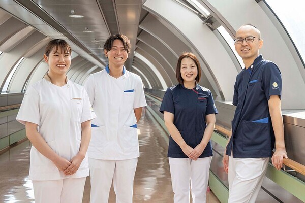 聖マリア病院 看護部のユニフォームをリニューアル：メディカルアパレルブランド「クラシコ」