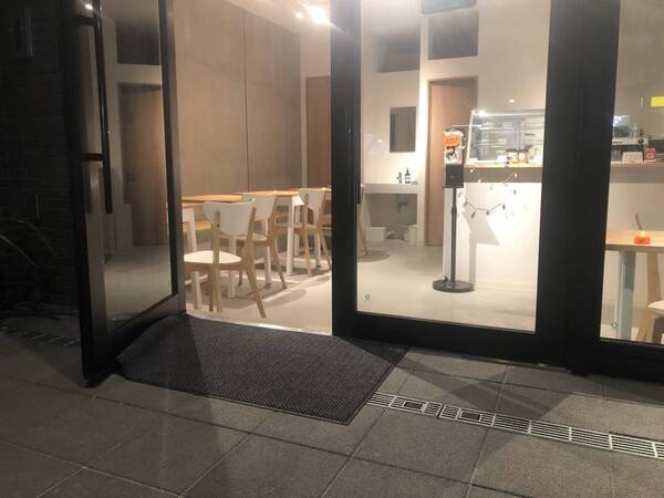 東京【催眠術＋飲み放題 カジュアル催眠術カフェバー】※錦糸町に移転しました「不思議のへそ」本郷三丁目に移転オープン