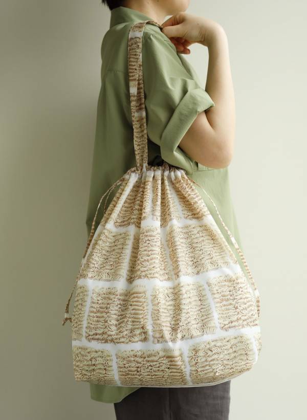 “塩ファン”の熱い声で大人気付録の第2弾が実現！ サッポロ一番 塩らーめんポーチ＆麺柄エコバッグつき『オレンジページ8/2号増刊』7/17発売