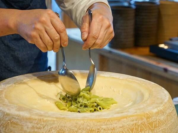 サツマイモ、ポルチーニ、がぼちゃ　秋の味覚が勢ぞろい！ライブキッチンと温かな料理で秋を彩る朝食ビュッフェ