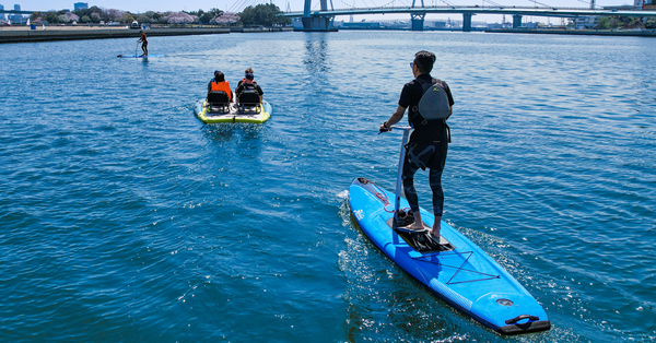 海から見上げる感動の瞬間！35年ぶりのブルーインパルス展示飛行を大阪北港マリーナで観覧しよう！