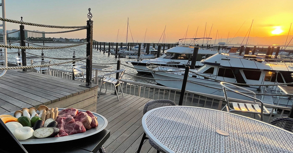 海から見上げる感動の瞬間！35年ぶりのブルーインパルス展示飛行を大阪北港マリーナで観覧しよう！