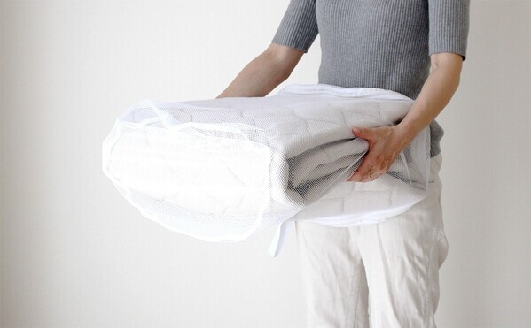 猛暑を乗り切る！接触冷感ラグ「Ryo（リョウ）」が人気急上昇！