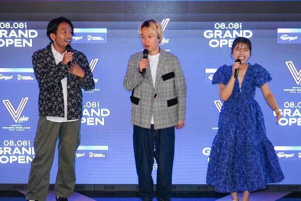 渋谷センター街に新たなエンタメ空間誕生！「VSING」発表会を開催見取り図さん＆渋谷凪咲さんが“応援型カラオケステージ”を体験！