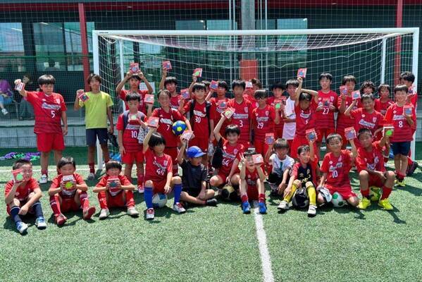 スポーツを楽しむ子供たちの熱中症防止の取り組みとして折りたたみボトル「PocketBottle」を学校やスポーツ団体に寄贈