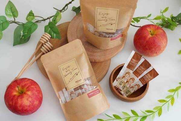 自分にちょっといいものを。 採れたてフレッシュな新蜜・国産りんご蜂蜜が、スティックハニーで新登場！