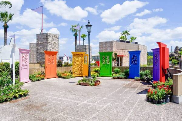 “ひらパーの推し活の聖地”「推し活ドア」が復活！