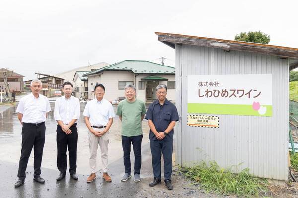 国産穀類100％飼料の安心安全な豚肉の魅力を発信～ホテルの料理長が生産者を訪ねる「一の坊ソト活（TM)」第20回開催～
