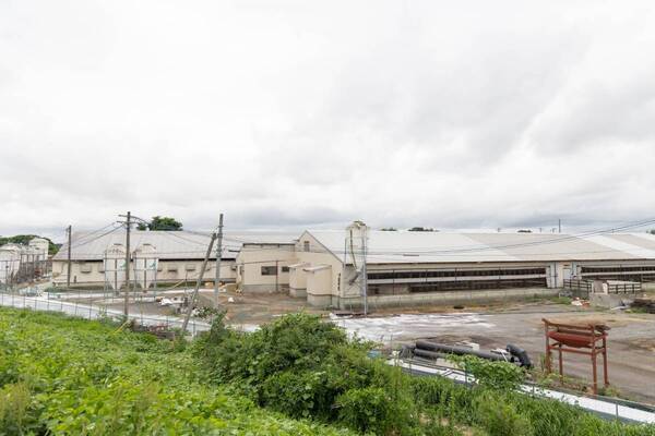 国産穀類100％飼料の安心安全な豚肉の魅力を発信～ホテルの料理長が生産者を訪ねる「一の坊ソト活（TM)」第20回開催～