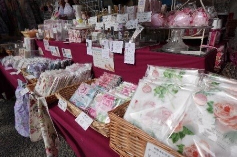 ＜色とりどりのバラが咲き誇る＞旧古河庭園「秋のバラフェスティバル」を10/11～11/7に開催