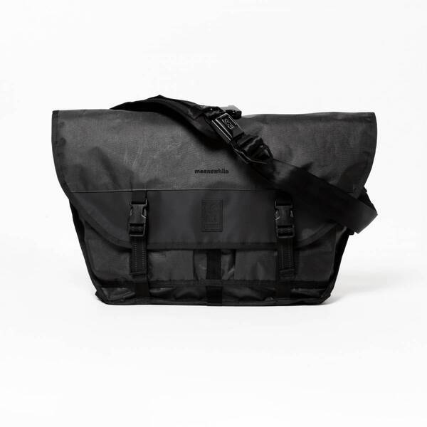 CHROME、meanswhileとコラボレーションした使うほどに和紙のような風合いに変化していくメッセンジャーバッグ2月15日発売