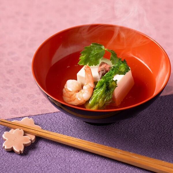 【予告】華やかな桜の香り「風味豊かな万能だし さくら」を季節限定で発売【久世福商店】