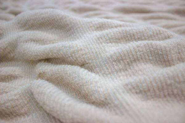 冬の人気寝具、シリーズ累計6万枚突破！ウール素材でさらに暖かい『ハグウォームプラス』9月1日発売開始