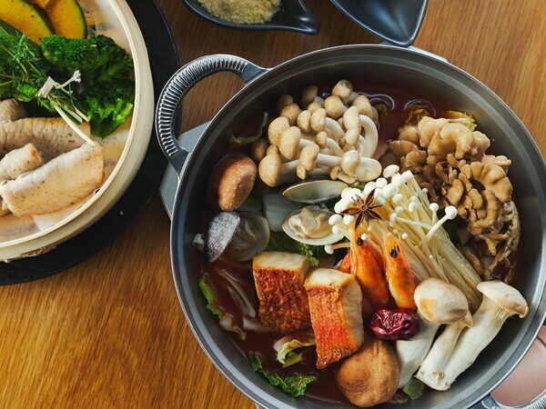 箱根仙石原の癒し宿にて【薬膳鍋・ハーブ蒸し】お食事プラン販売開始　自然の力でパワーチャージ｜2025年9月12日宿泊分より