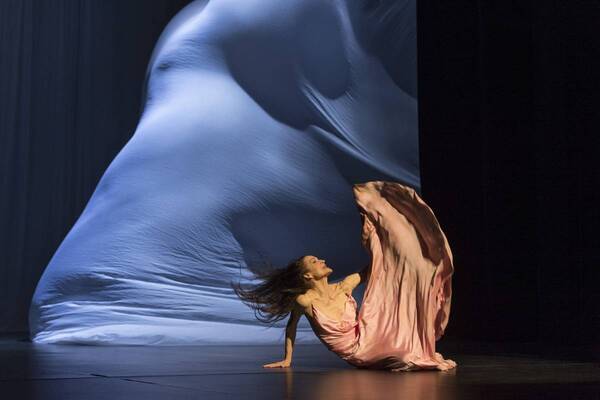 世界的振付家 ピナ・バウシュ最晩年の作品『Sweet Mambo』今秋日本初上演！ 7月12日よりチケット一般発売開始