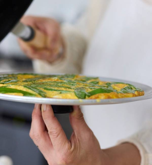 オレンジぺージ「うまくいくふた」7/18発売 植松良枝とのコラボで料理が“うまくいく”オリジナルふた開発