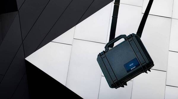 PELICAN プロテクターケース1150がショルダーバッグとして新登場 - CELIEU×PELICANコラボレーション先行予約開始