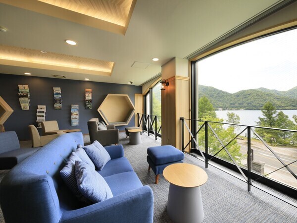 あのご当地ヒーローがやってくる！栃木・奥日光のレイクビュー温泉宿にて「山岳戦士オクニッコーマン」ヒーローショー開催｜2025年7月20日（日）