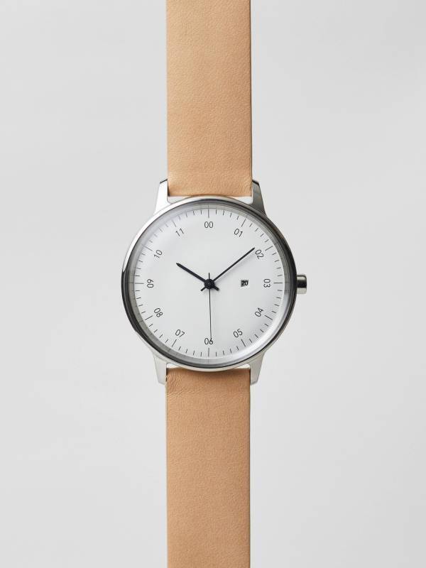 時を刻む道具、日本の時計ブランド「sazaré (さざれ)」 日々の形跡を静かに映し出すヌメ革シリーズ発売