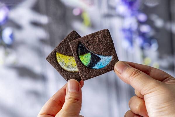 重ねると色が変わるクッキーやビーツを使った漆黒のドリアなど全35種 ハロウィーンスイーツビュッフェ「Magical Party～秘密の謎解きスイーツ～」9月6日（土）から開催