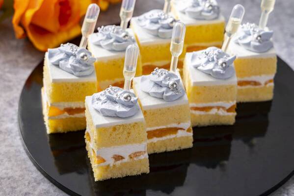 重ねると色が変わるクッキーやビーツを使った漆黒のドリアなど全35種 ハロウィーンスイーツビュッフェ「Magical Party～秘密の謎解きスイーツ～」9月6日（土）から開催