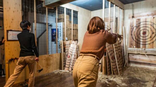 【日本初・体験型チームビルディング】 斧投げバー”THE AXE THROWING BAR®︎"で法人プランの提供スタート！