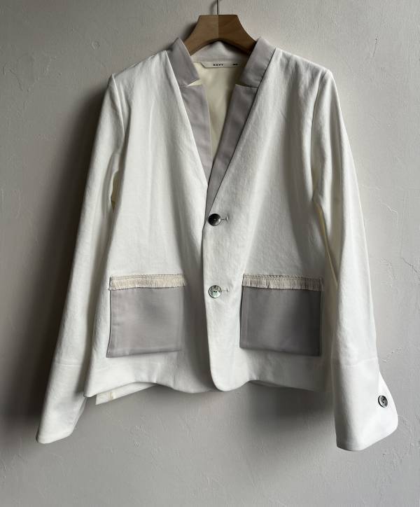 【2025春夏ファッション】春アウターはジャケットが新鮮。人気デザイン新色と多様な素材で販売。